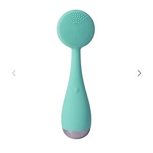 PMD Clean facial cleansing tool